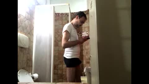 Snapshot of vinmin90 chatting on 10/23/25, 08:51 Zenith online show from 10/23/25, 08:51