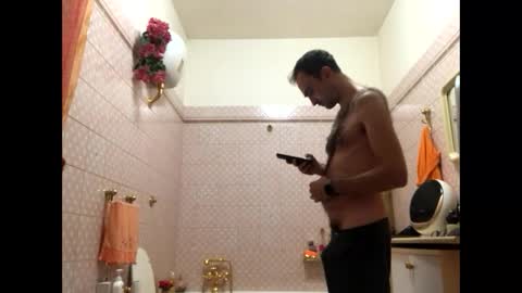 Snapshot of vinmin90 chatting on 10/27/25, 09:30 Zenith online show from 10/27/25, 09:30