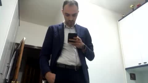 Snapshot of vinmin90 chatting on 11/13/25, 04:17 Zenith online show from 11/13/25, 04:17