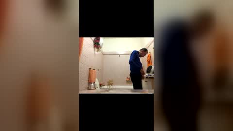 Snapshot of vinmin90 chatting on 12/02/25, 09:32 Zenith online show from 12/02/25, 09:32