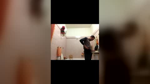 Snapshot of vinmin90 chatting on 12/04/25, 09:01 Zenith online show from 12/04/25, 09:01