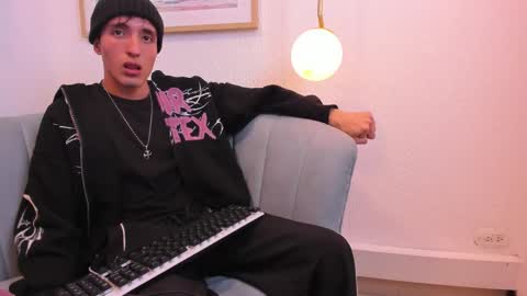 vinniematte online show from 02/08/25, 03:08