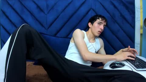 vinniematte online show from 03/12/25, 05:35