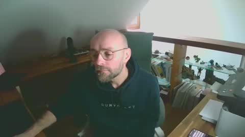 Snapshot of vins7451 chatting on 02/26/25, 02:57 vins online show from 02/26/25, 02:57