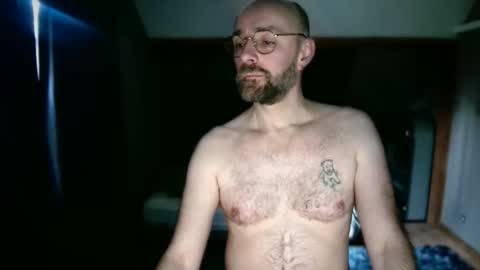 Snapshot of vins7451 chatting on 03/16/26, 10:41 vins online show from 03/16/26, 10:41