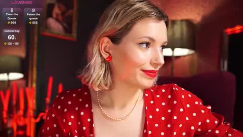 Carrie  Next streams Sat Sun 3pm-11pm EST online show from 03/08/26, 02:04