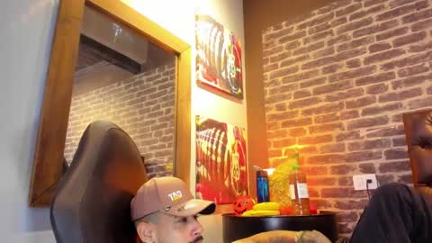 ---Vinzen--- online show from 10/25/25, 04:31