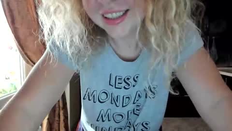 viodetta online show from 09/21/25, 10:06