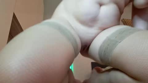 Snapshot of violahoney chatting on 12/15/24, 06:48 Viola online show from 12/15/24, 06:48