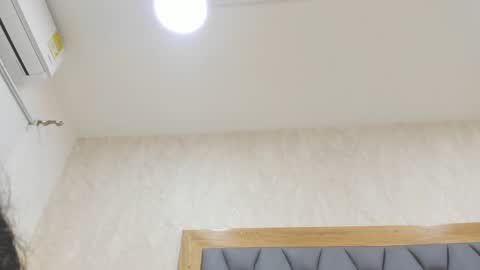 Snapshot of violeet_gray chatting on 02/25/25, 11:41 violeet_gray online show from 02/25/25, 11:41