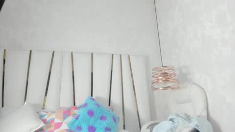 Snapshot of violeet_gray chatting on 09/24/25, 11:35 violeet_gray online show from 09/24/25, 11:35