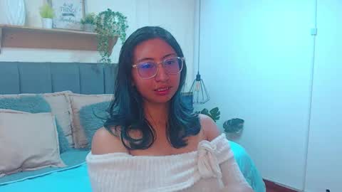 V I O L E T  online show from 03/27/26, 01:55