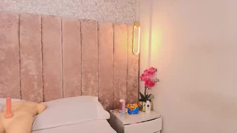 Violeta online show from 10/31/25, 12:50