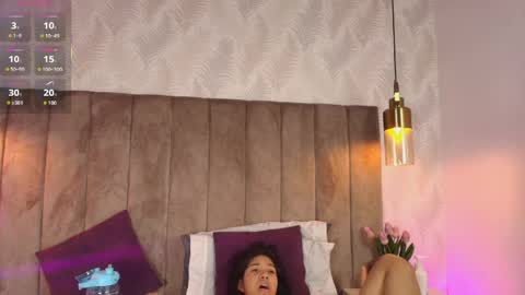 Snapshot of violet_606 chatting on 05/11/26, 04:04 Violeta online show from 05/11/26, 04:04
