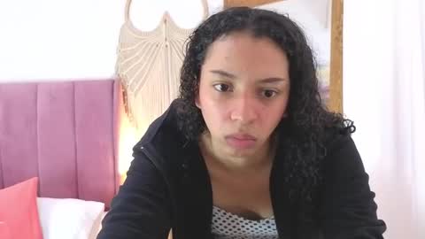 violet__15 online show from 02/26/26, 12:04