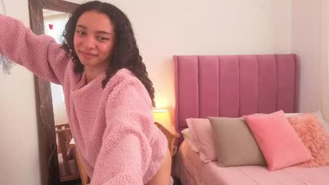 Snapshot of violet__15 chatting on 04/23/26, 12:29 violet__15 online show from 04/23/26, 12:29