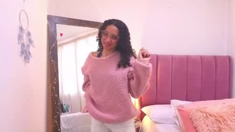 Snapshot of violet__15 chatting on 05/02/26, 12:21 violet__15 online show from 05/02/26, 12:21