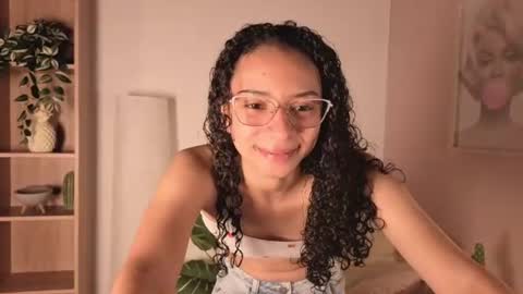 Snapshot of violet__15 chatting on 06/16/26, 12:08 violet__15 online show from 06/16/26, 12:08