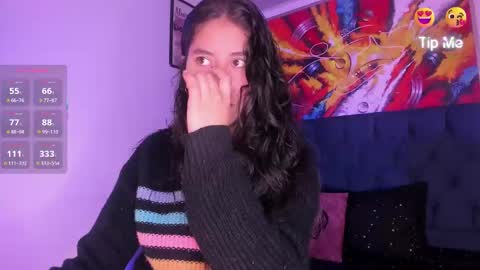 Snapshot of violet_blaze chatting on 10/16/25, 10:05 online show from 10/16/25, 10:05