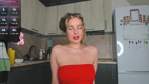 Snapshot of violet_blue_eyes chatting on 01/13/25, 02:11 Violet online show from 01/13/25, 02:11