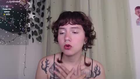 Violet online show from 06/13/26, 07:39