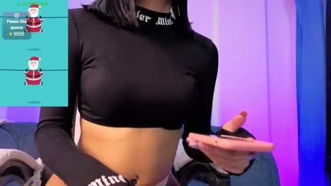 Snapshot of violet_jhonson chatting on 11/24/25, 01:00 violet_jhonson online show from 11/24/25, 01:00