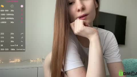 Snapshot of violet_lyn chatting on 04/29/26, 12:31 Violet Lyn online show from 04/29/26, 12:31