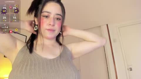 Snapshot of violet_nova1 chatting on 05/16/26, 11:31 Violet Nova online show from 05/16/26, 11:31