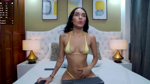 Snapshot of violet_rice chatting on 05/12/26, 01:47 Violet online show from 05/12/26, 01:47