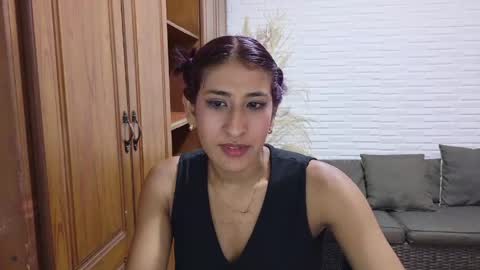 Snapshot of violet_rousse7 chatting on 05/31/26, 05:26 violet_rousse7 online show from 05/31/26, 05:26
