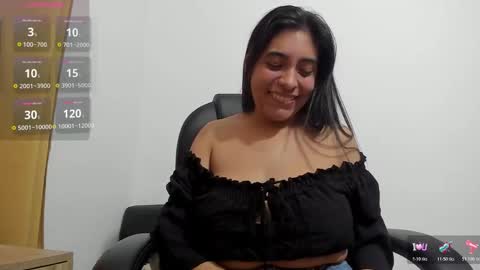 Snapshot of violet_sg chatting on 11/11/25, 01:44 violet online show from 11/11/25, 01:44