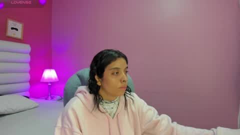 Snapshot of violet_sinclair chatting on 04/28/26, 11:37 violet_sinclair online show from 04/28/26, 11:37