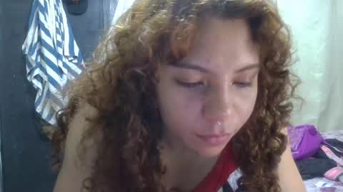 Snapshot of violet_smmithh chatting on 05/27/26, 01:57 Violet online show from 05/27/26, 01:57