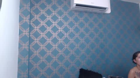 Snapshot of violeta_cute18 chatting on 01/18/25, 01:30 Violeta online show from 01/18/25, 01:30