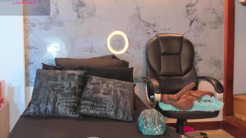 Snapshot of violeta_delavega1 chatting on 09/30/25, 03:33 Violet online show from 09/30/25, 03:33