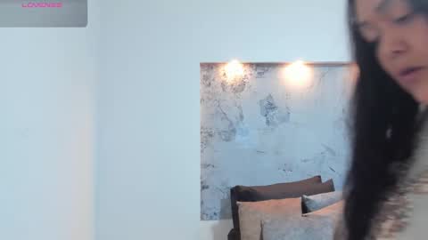 Snapshot of violeta_delavega1 chatting on 10/02/25, 03:02 Violet online show from 10/02/25, 03:02