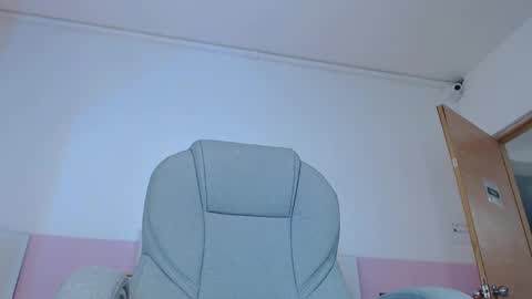 Snapshot of violeta_leon chatting on 02/22/25, 10:07 Violeta leon online show from 02/22/25, 10:07