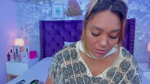 violeta_medina online show from 04/18/26, 03:10