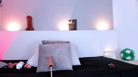 Snapshot of violeta_queen11 chatting on 07/22/26, 03:04 Violeta online show from 07/22/26, 03:04