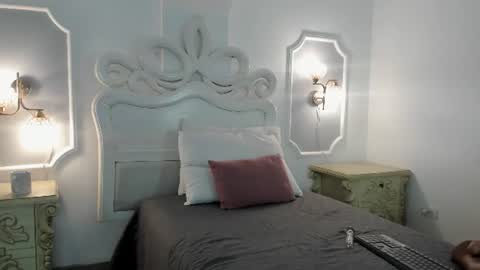 Snapshot of violeta_sannz chatting on 06/15/26, 07:38 violeta_sannz online show from 06/15/26, 07:38