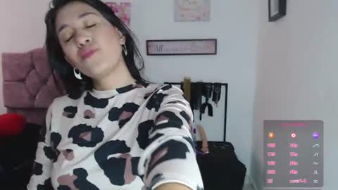 violeta_scott_ online show from 08/04/26, 04:20