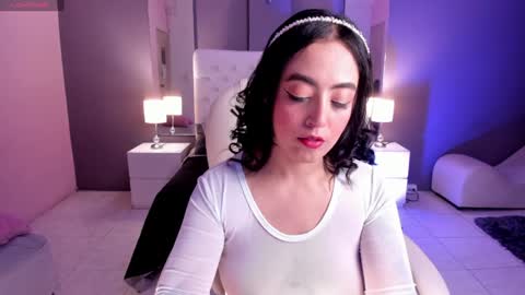 Snapshot of violetaa_millers chatting on 01/10/25, 11:54 Violeta online show from 01/10/25, 11:54