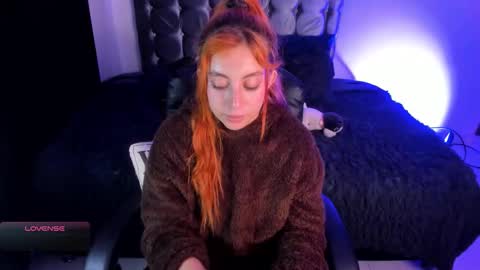 Violeta  Help me reach 150 thumbs up    online show from 02/18/26, 04:52