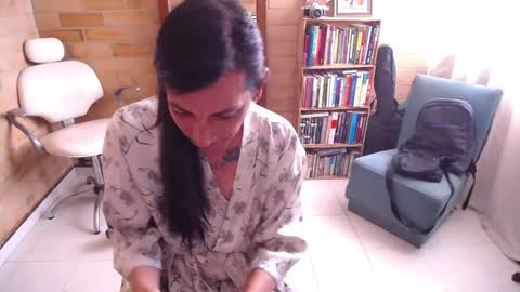 Snapshot of violetagomez_co chatting on 09/22/25, 04:31 Violeta Gmez online show from 09/22/25, 04:31