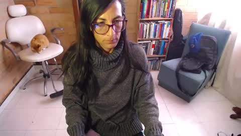 Snapshot of violetagomez_co chatting on 09/23/25, 02:53 Violeta Gmez online show from 09/23/25, 02:53
