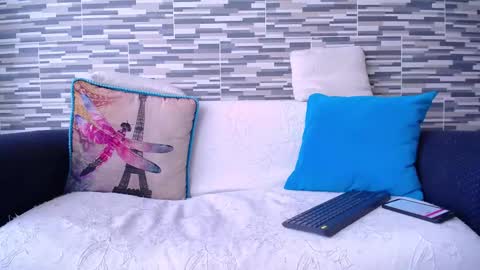 Snapshot of violetagomez_co chatting on 09/24/25, 05:16 Violeta Gmez online show from 09/24/25, 05:16