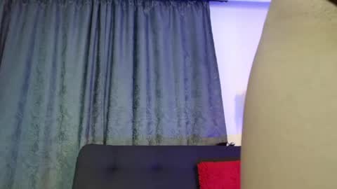 Violeta online show from 09/29/25, 04:12