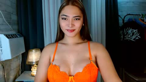 violet online show from 11/23/25, 12:54