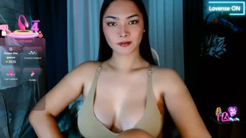 Snapshot of violetasha chatting on 06/05/26, 01:12 violet online show from 06/05/26, 01:12