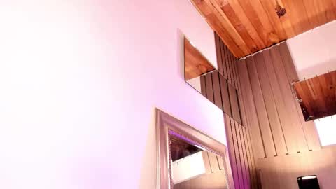 Snapshot of violetcarson_ chatting on 02/13/26, 02:46 Violet online show from 02/13/26, 02:46